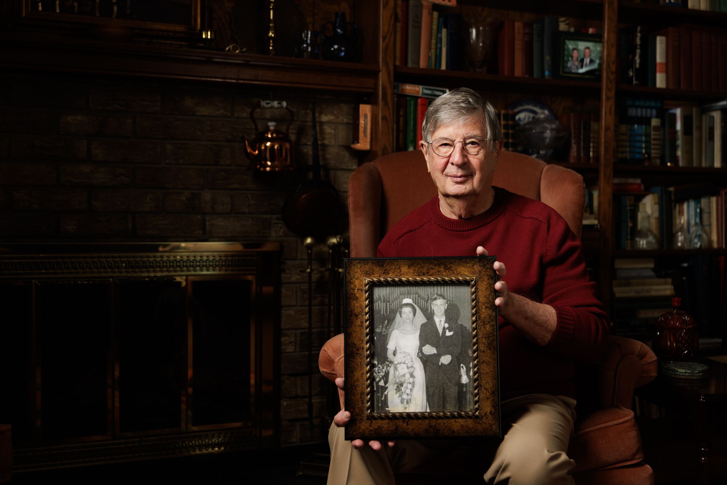Cover image for Losing Linda